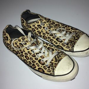 Leopard Coverse